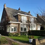 Bed & Bye Schiphol באדהופדורפ